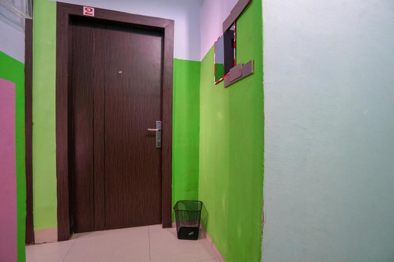 Oyo 1495 Hotel Lendosis ปาเลมบัง ภายนอก รูปภาพ