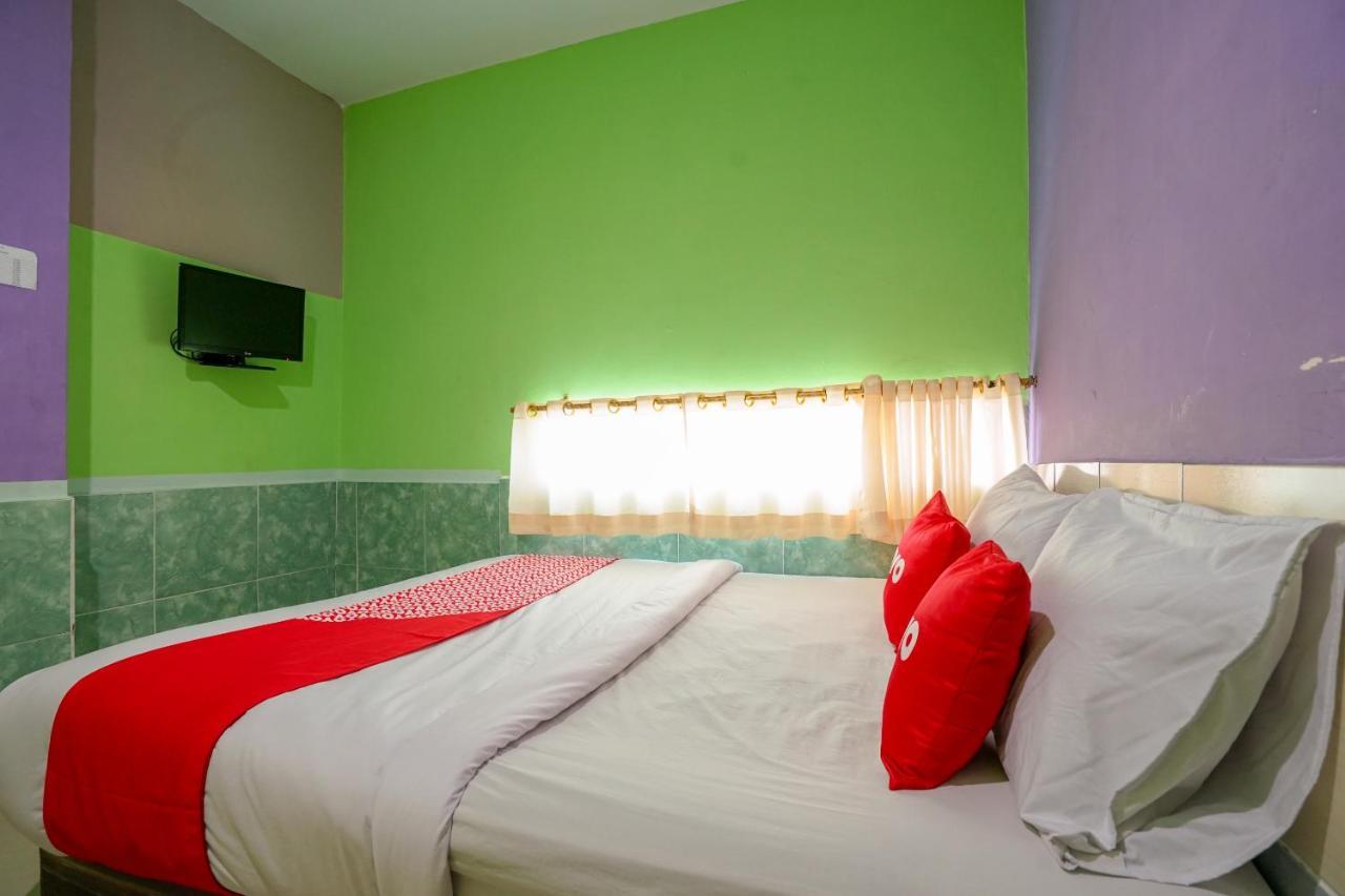 Oyo 1495 Hotel Lendosis ปาเลมบัง ภายนอก รูปภาพ