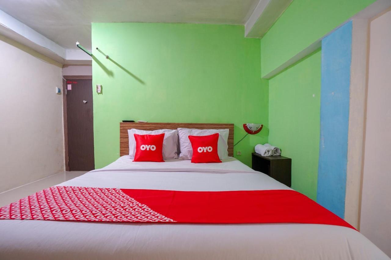 Oyo 1495 Hotel Lendosis ปาเลมบัง ภายนอก รูปภาพ