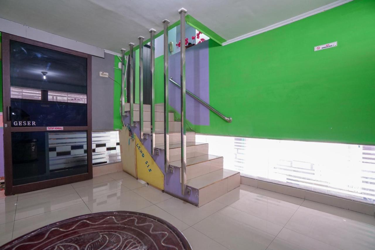 Oyo 1495 Hotel Lendosis ปาเลมบัง ภายนอก รูปภาพ